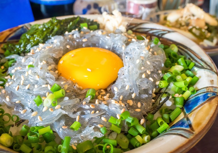 鎌倉チャンプル（ランチ｜生しらすとアカモク丼）