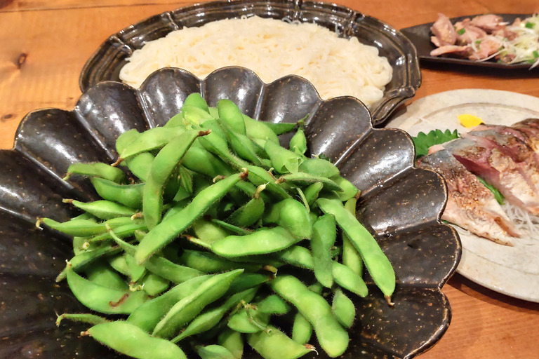 枝付き枝豆とそうめん