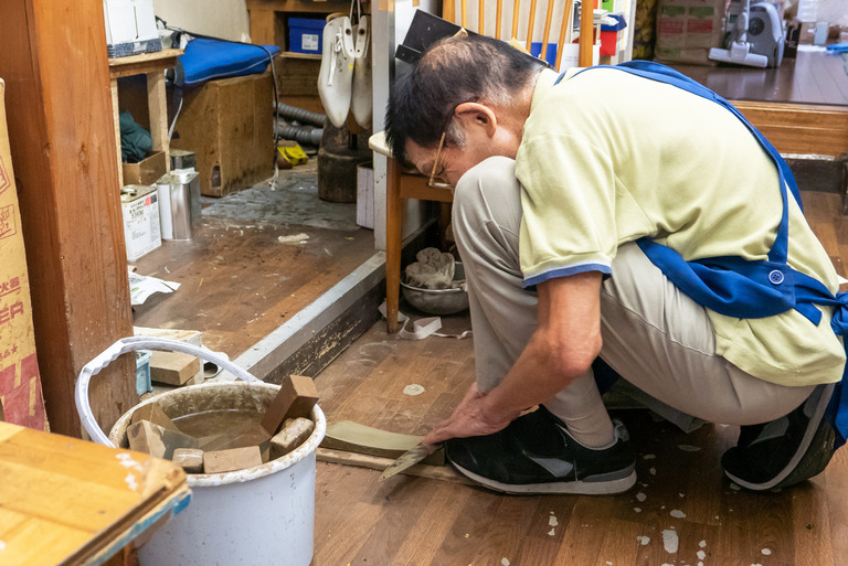 高根木戸_日の丸屋靴店の包丁研ぎ_8