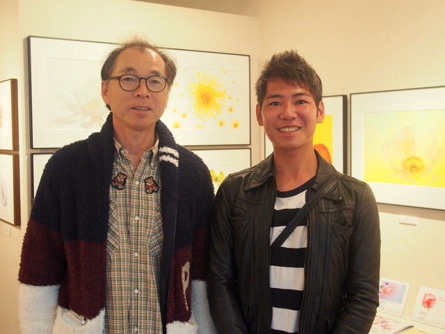 写真家・田ノ岡哲哉さんと記念撮影