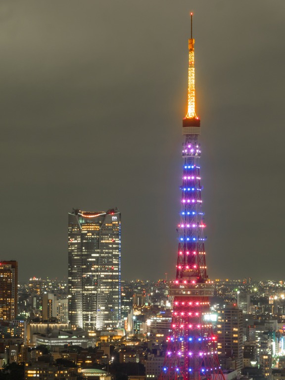 東京貿易センタービルから観る東京タワー20151031-5