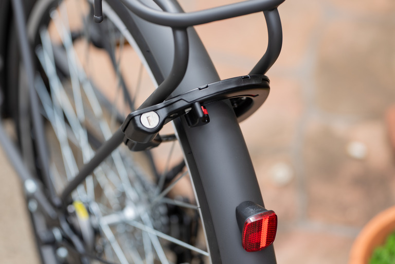 あさひ自転車_ボールドライン27.5インチ_後輪シリンダー錠