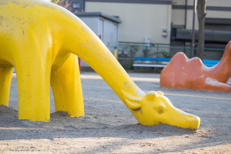 公園｜きりんの遊具