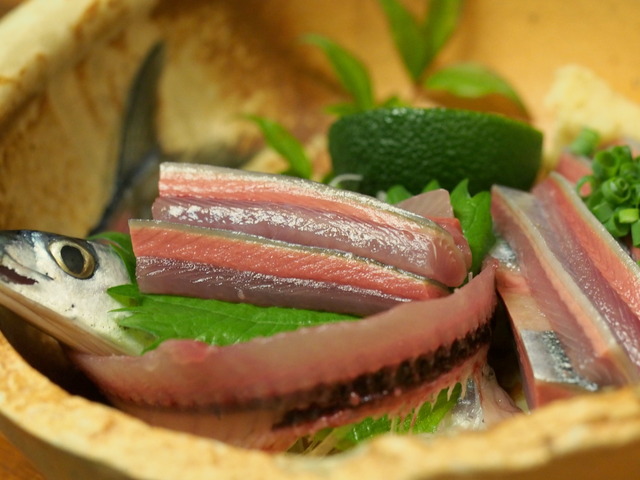 楽膳の秋刀魚刺し